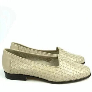 Vtg Trotters flats 6.5 W leather woven loafers 90s